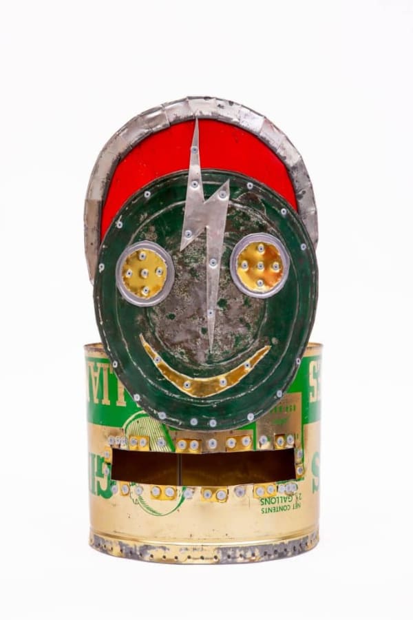 Jeffrey Gibson’s THE SPIRITS ARE LAUGHING, Helmet 2, 2022. Made from found metal cans, pop rivets, glass beads, metal wire, plastic suspension mechanism and high density foam, 17 1/2 x 10 x 10 1/4 in. Credit: Brian Barlow.