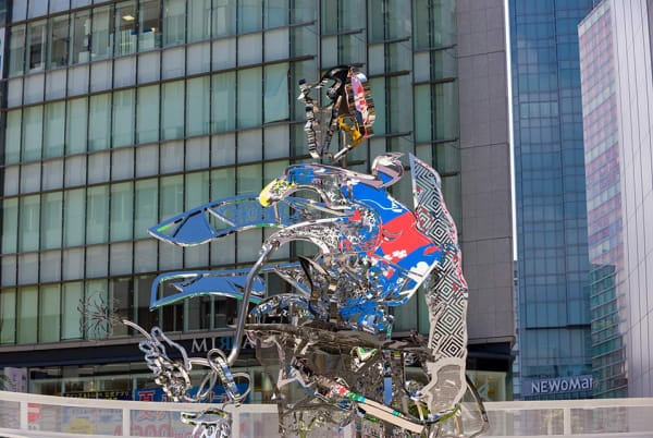Tomokazu Matsuyama launched Shinjuku East Square.