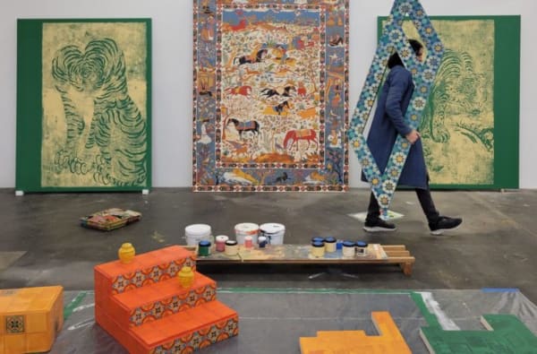 Kour Pour in his studio. Courtesy of the artist.