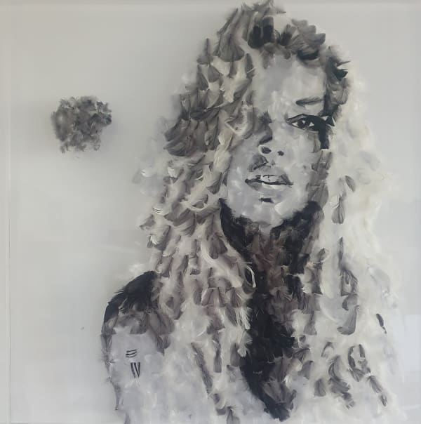 Marie-Ange Daudé I am an Alien, 2022 Suspended feathers, aerosol, plexiglass frame 100 x 100 cm (39 x 39 in)