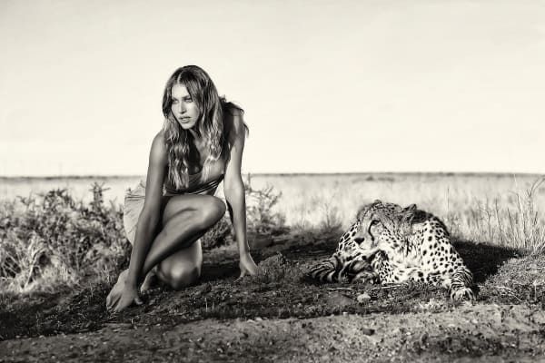 Cécile Plaisance Something in the way, 2022 Tirage sur papier satiné premium, contrecollé sur dibon, cadre Wengué 101 x 141 cm (39.7 x 55.5 in) Edition de 8 + 2AP