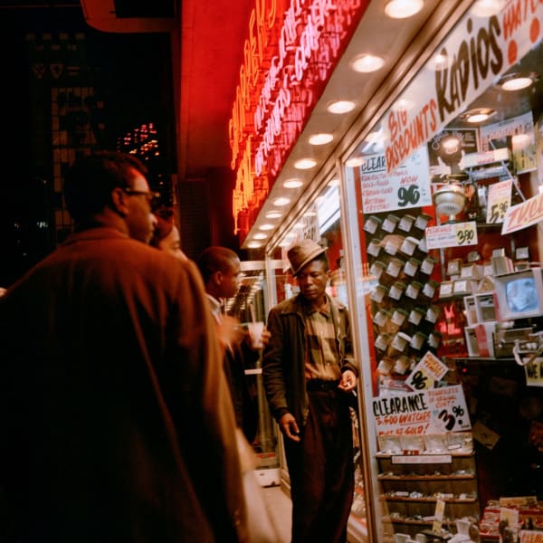 Vivian Maier, Big Discount Radio, (click to enlarge)