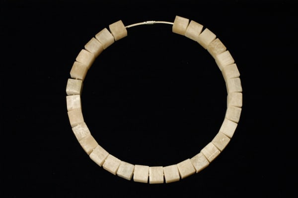 Antony Gormley Rectangular necklace, 2003 Alabaster Unique piece