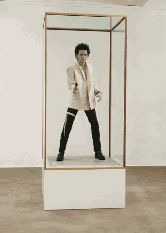 Who What When Where How and Why: Gavin Turk questions everything