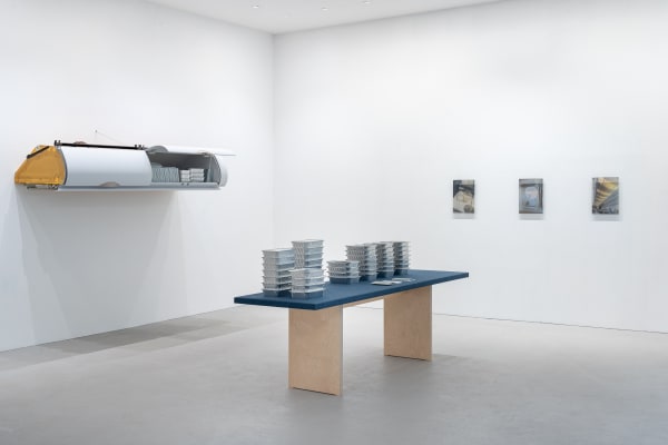 Installation view, Ju Young Kim Air Conditioned Hours, 2025, Courtesy of max goelitz, Copyright of the artist | Photo: Dirk Tacke
