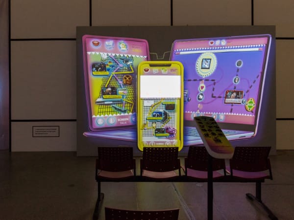 Photo: EBB & Neïl Beloufa, Pandemic Pandemonium, Ausstellungsansicht, Secession 2022, Oliver Ottenschläger