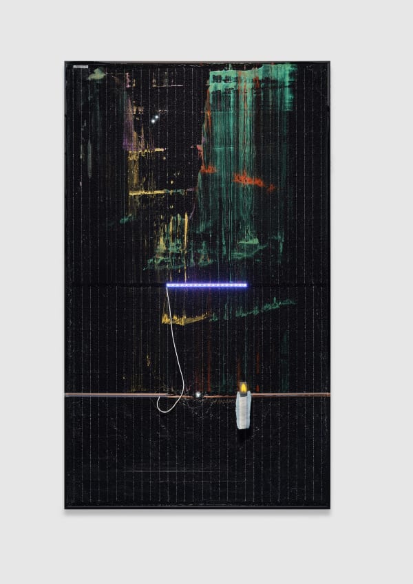 Haroon Mirza Aurora B (Solar Powered LED Circuit Composition 43), 2021 | Photo: Milena Wojhan
