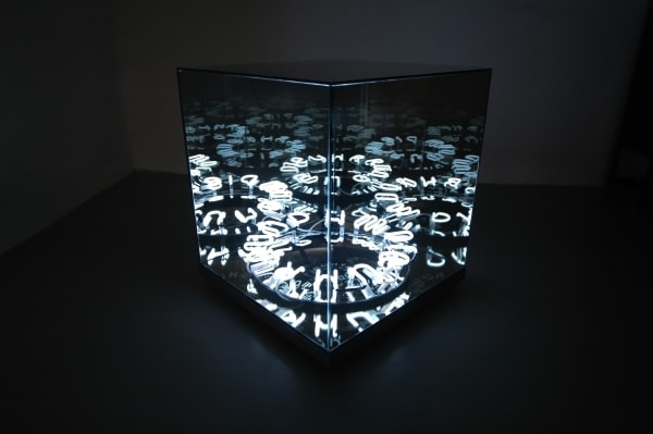 Brigitte Kowanz, Rund um die Uhr (1996/2011) | Photo: Studio Kowanz