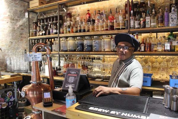 Jars Bar, Arch 6, 4 Deptford Market Yard, Photo by Mark Shackleton, 2022