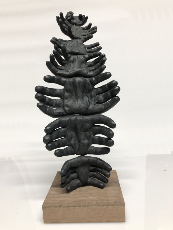 Vera Klute Succession I Parian porcelain, wire, wood 30 x 20 x 12 cm