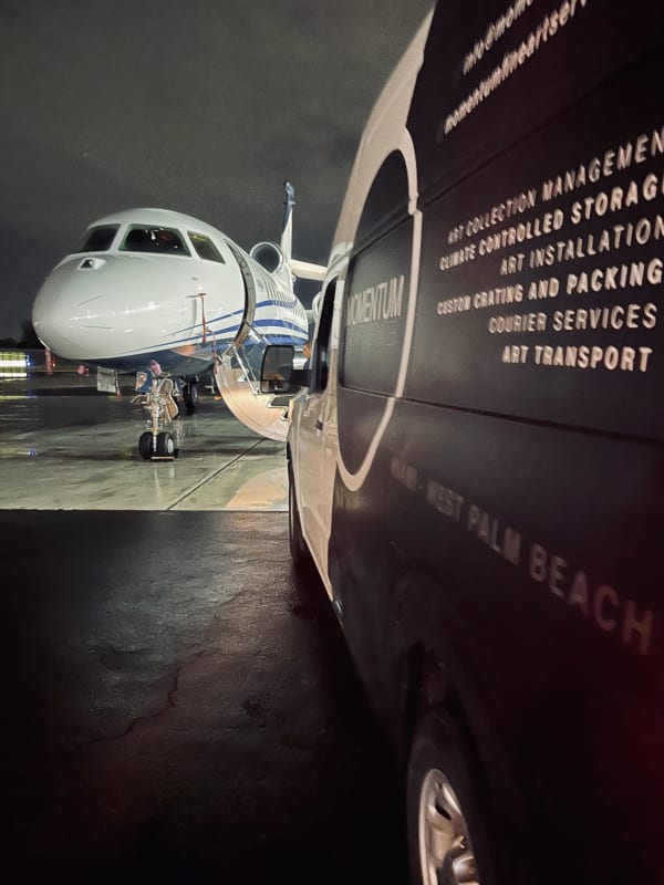 PRIVATE AIRPORT PICK UP