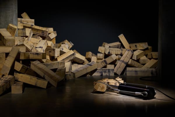 violenza casuale, 2008–25, Arcangelo Sassolino Photo credit: Jesse Hunniford Image courtesy Museum of Old and New Art, Hobart, Tasmania, Australia