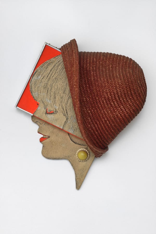 martial raysse, pamela beach, 1963, xérographie contrecollée sur toile et panneau, peinture, boucle d'oreille, chapeau en paille