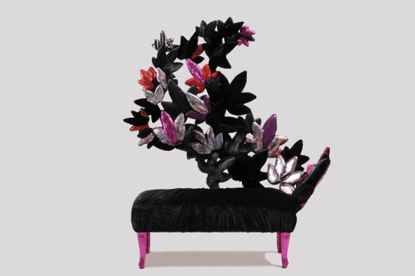 Carla Tolomeo 024 Ct Black Grapes Leaves 2011 Struttura Design Tolomeo Schienale Scultura In Velluto Di Seta Paillettes Decor Escl Passamanerie Cm H 163X135X46 Seduta Cm H 42X103X44