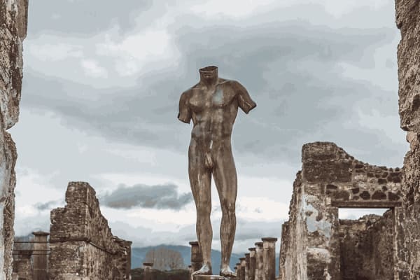 Igor Mitoraj's exhibition in Pompeii