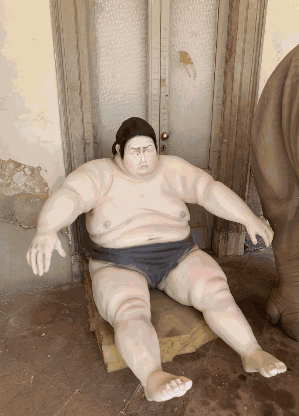 Sumo at the artist's studio of Stefano Bombardieri