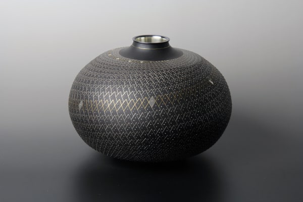 Hara Satoshi - Flower Vase Spiral Shell, 2017