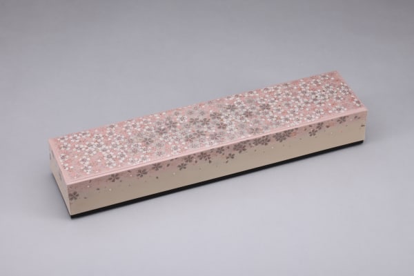 Sakashita Yoshiharu, Box with Design in Maki-e, “Massed Cherry Blossom”, 2024
