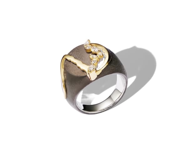 George Inaki Root, Kintsugi Victoria Platinum Noir Signet Ring
