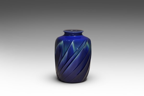 Tokuda Yasokichi III, Jar with Wave Pattern, 2005