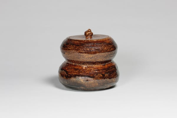 Ōhi Chōzaemon Toyasai X , Water Jar with Ohi Amber Glaze , 2015