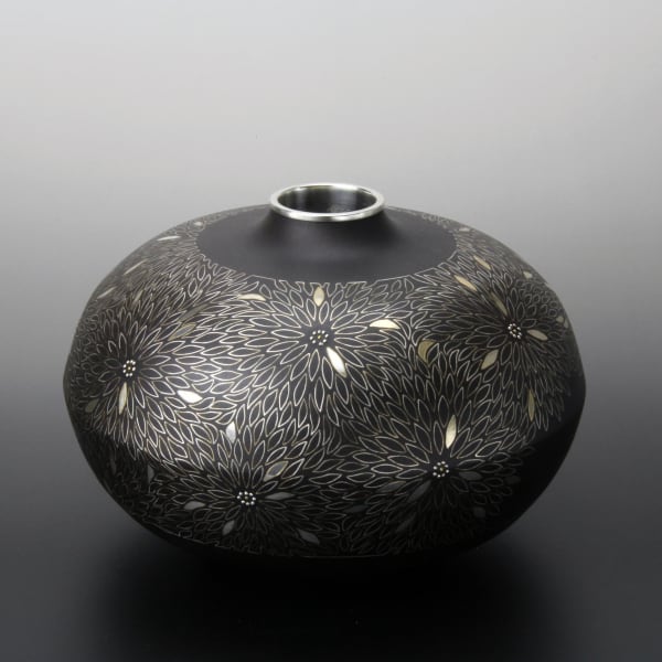 Hara Satoshi , Flower Vessel with Mujinagiku (Badger Chrysanthemum) Design in Inlay, 2018