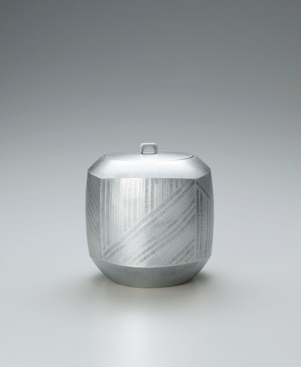Hagino Noriko, Uchidashi Silver Water Jar, 2014