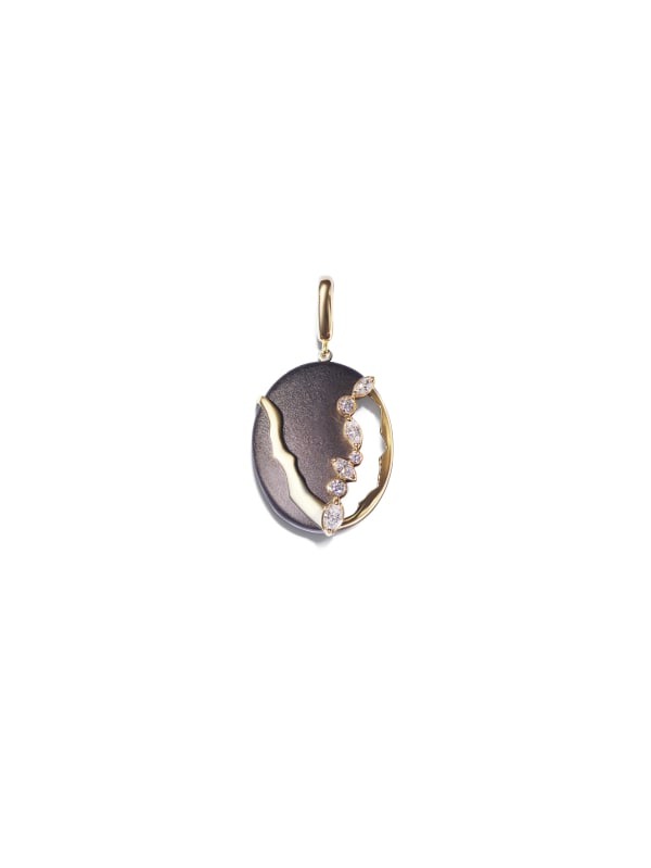 George Inaki Root, Kintsugi Victoria Platinum Noir Charm