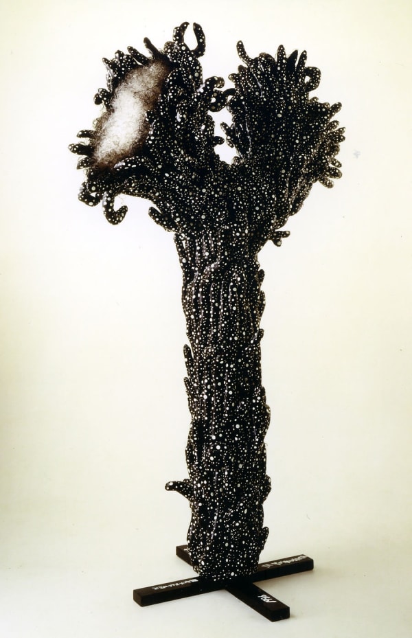 YAYOI KUSAMA Black Flower 1986 Mixed media 225x145x63cm
