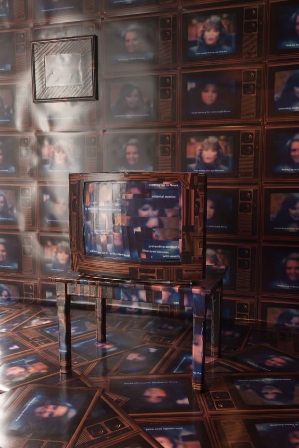 Rh Wakingup View5 Lg