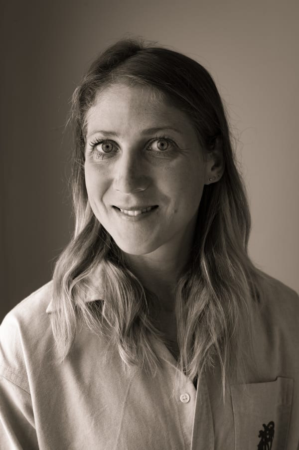 Roberta Travers, Ruth Borchard Self-Portrait Collection & Self-Portrait Prize