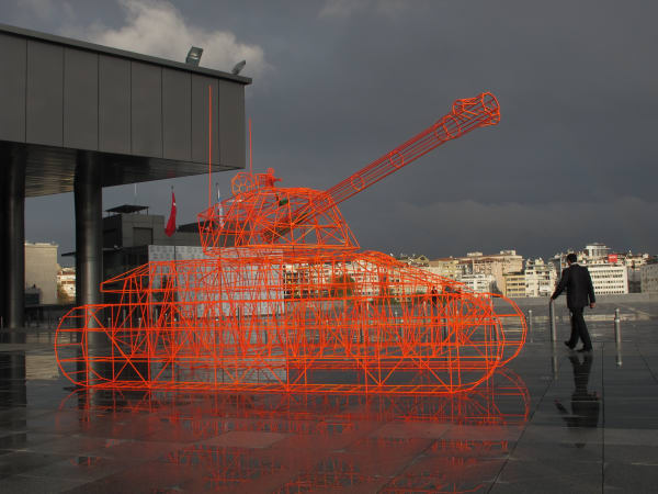 Erdal Duman, Tank Kimdeyse Süleyman O