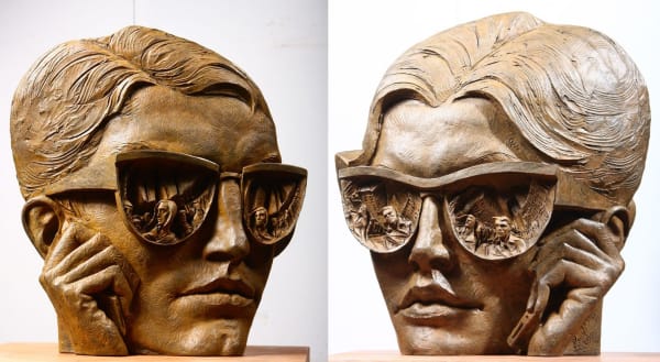 Mobile Me (two-sided piece) Bronze 33 x 32 x 14 cm