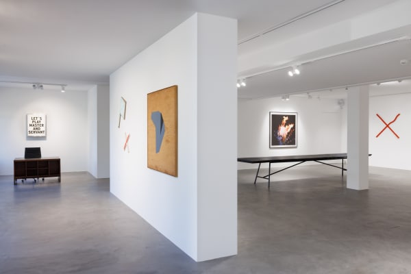 Installation view NYC | MUC | BER : Destionation Murnau with works by Marco Stanke and Michael Ullrich alongside selected paintings of NY-based artist Judy Rifka. PULPO GALLERY 2024.