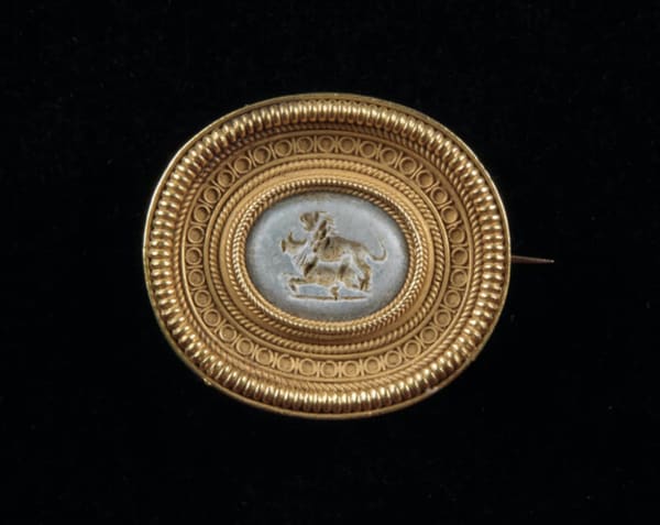 ROMAN WORKSHOP, GOLD BROOCH WITH FILIGREE DECORATIONS, SECOND HALF 19TH CENTURY