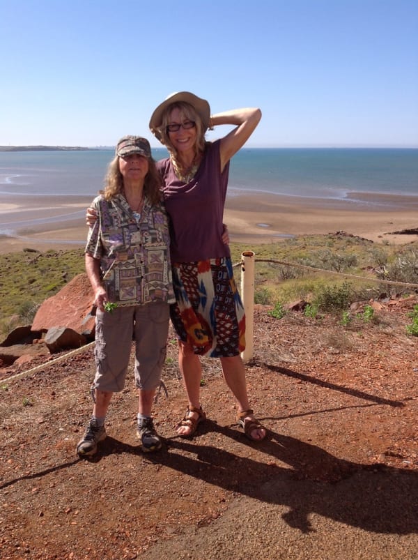 Rebecca Hossack with Pat Lowe on Burrup Peninsula