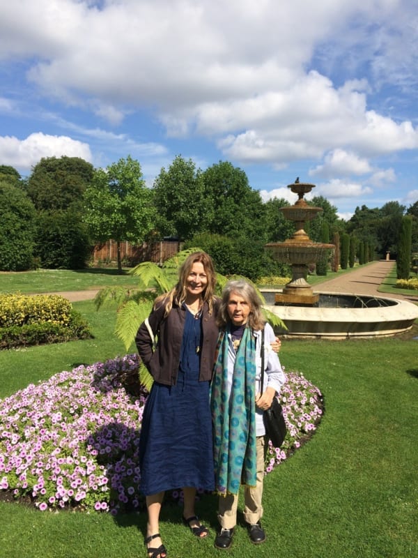 Rebecca Hossack with Pat Lowe in Regent's Park