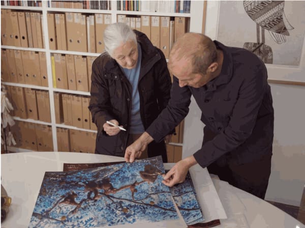 Dame Jane Goodall DBE and Jim Naughten at the Rebecca Hossack Art Gallery