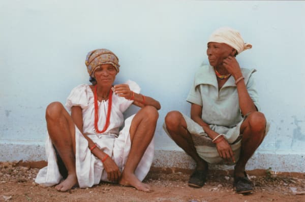 Rebecca's trip to the Kalahari: Dada and Bau taking a smoke break
