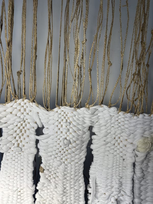 Thomas De Falco, Red seed, 2024. Dettaglio arazzo. Museo Arte Contemporanea Cavalese