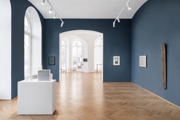 Installation View: Greta Schödl, Strassenpoesie, Phileas, Vienna. Photo: Manuel Carreon Lopez