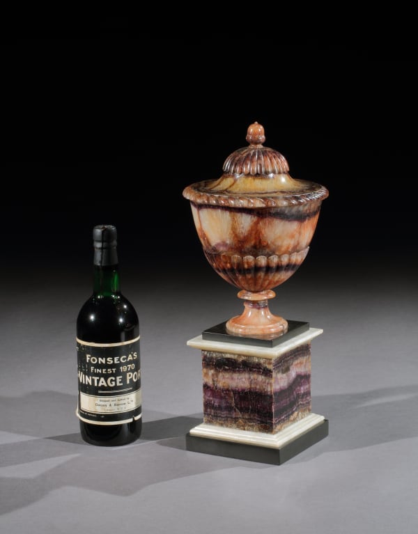 A LARGE GEORGE III BLUE JOHN AND ALABASTER URN