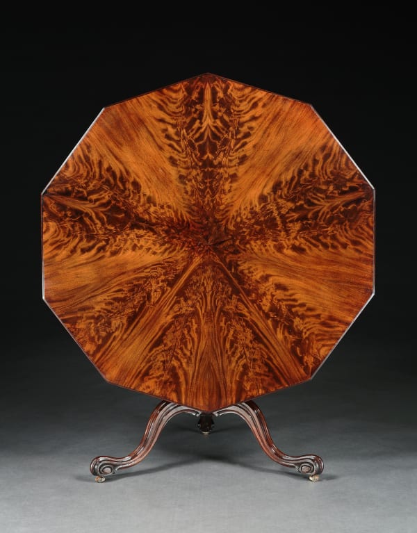 A GEORGE III TRIPOD TABLE ATTRIBUTED TO THOMAS CHIPPENDALE