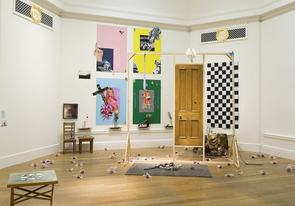 Blake Venus, Installation