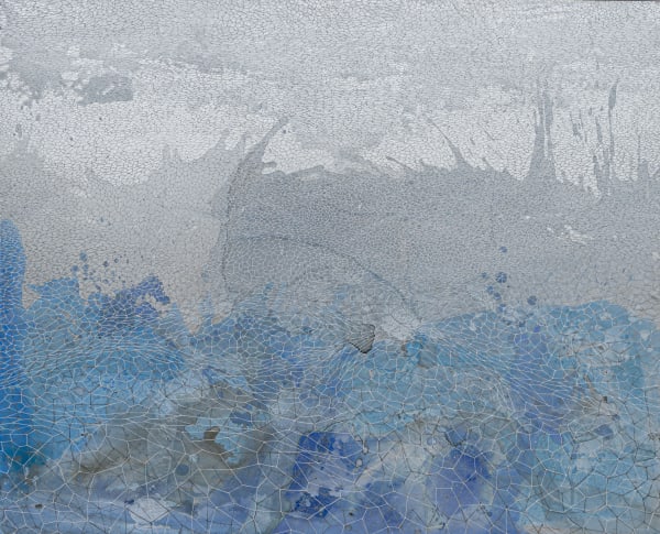 Immerse (2022). Acrylic, gouache and aluminium leaf on aluminium panel.