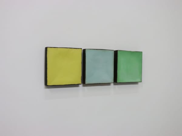 JOHAN DE WIT - UNTITLED - 2019 - PAPER, RESINS, ACRYLIC - 13 X 40 X 2,5 CM