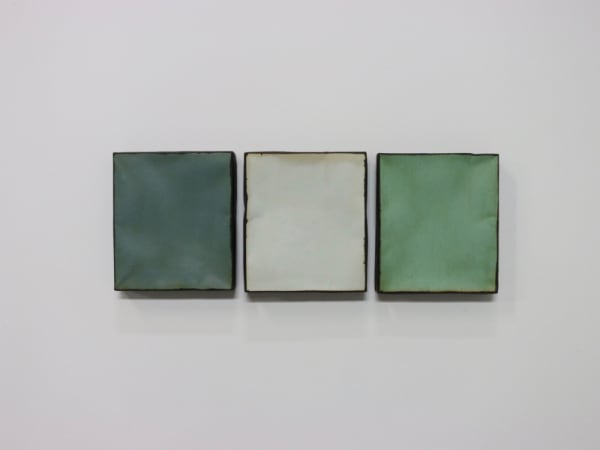 JOHAN DE WIT - UNTITLED - 2019 - PAPER, RESINS, ACRYLIC - 15 X 41 X 2,5 CM