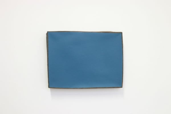 JOHAN DE WIT - UNTITLED - 2019 - PAPER, RESINS, ACRYLIC - 23,5 X 17,5 X 4 CM