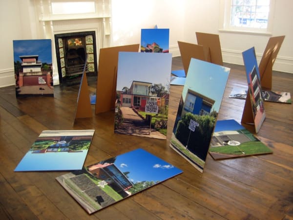 Simone Slee, Houses that are happy to help with at least one of the possible problems of art, 2010 23...