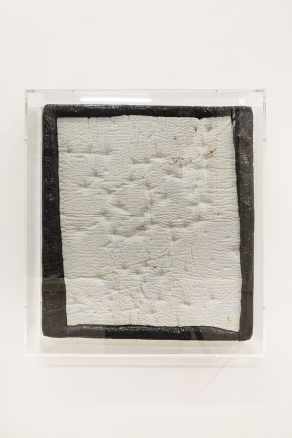 Susan Jacobs, Seer/Sucker, 2021 Epoxy, graphite, acrylic, ceramic 45.5 x 50.5 x 9 cm